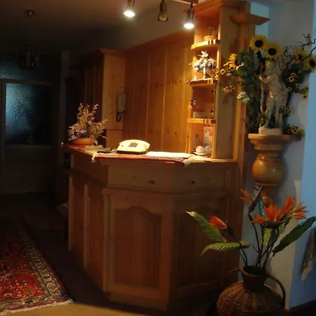 Gastehaus Treichl 3* פוגן