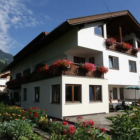 Gastehaus Treichl Fuegen